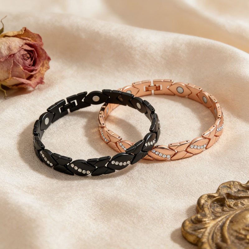 🌿 Lehtimäinen eleganssi – kimalteleva zirkoni, joka kiinnittää kaikkien huomion! ✨