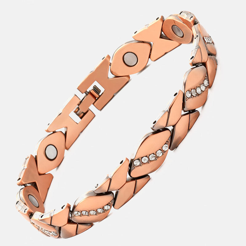 🌿 Lehtimäinen eleganssi – kimalteleva zirkoni, joka kiinnittää kaikkien huomion! ✨